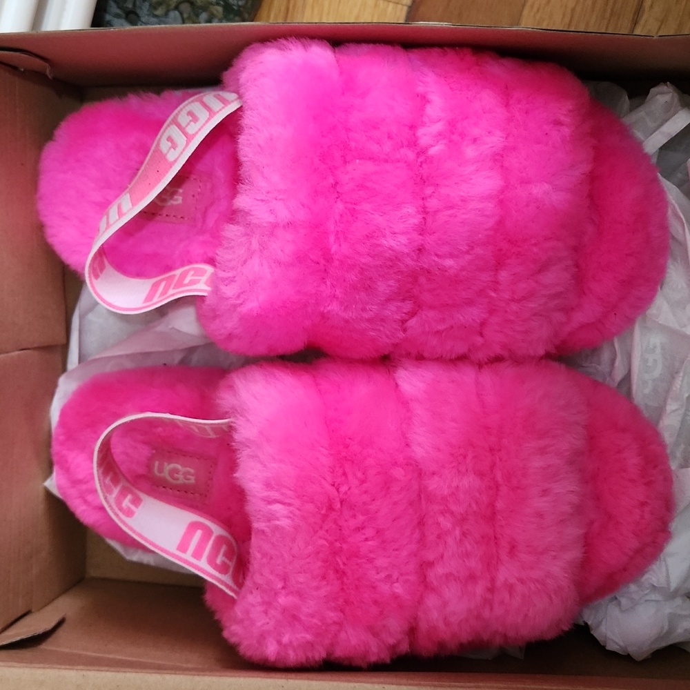 Ugg Size 6 Fluff Yeah Slide